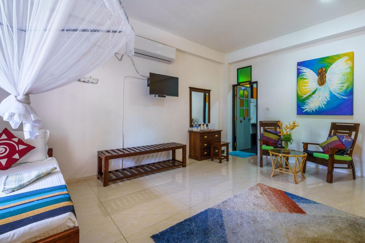 Abundia Unawatuna Bagian luar foto