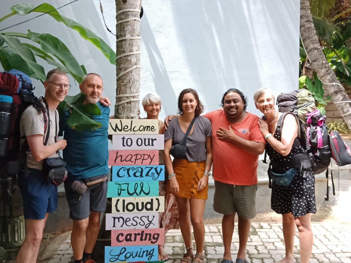 Abundia Unawatuna Bagian luar foto